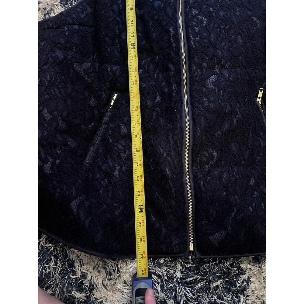 NWT Crown & Ivy Curvy Lace Vest – Navy Blue – Size 2x curvy - Picture 7 of 16